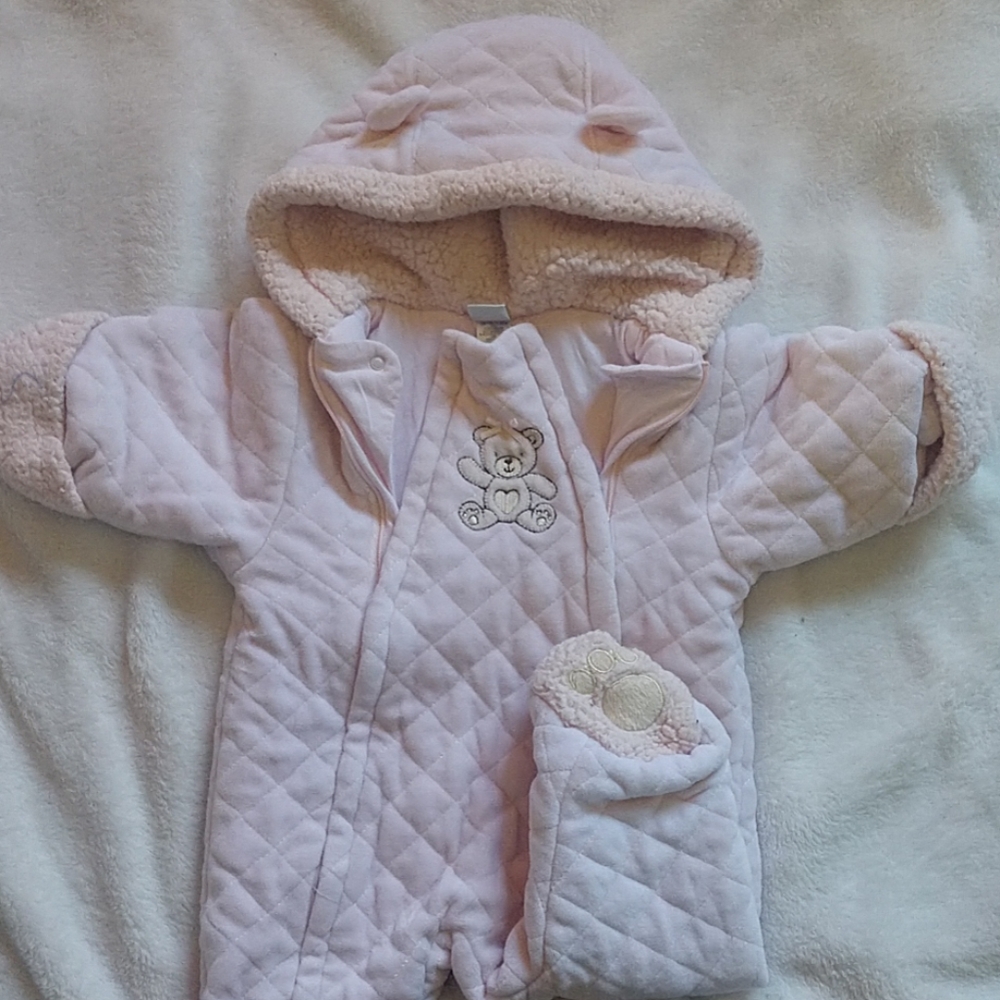 Snow suit
